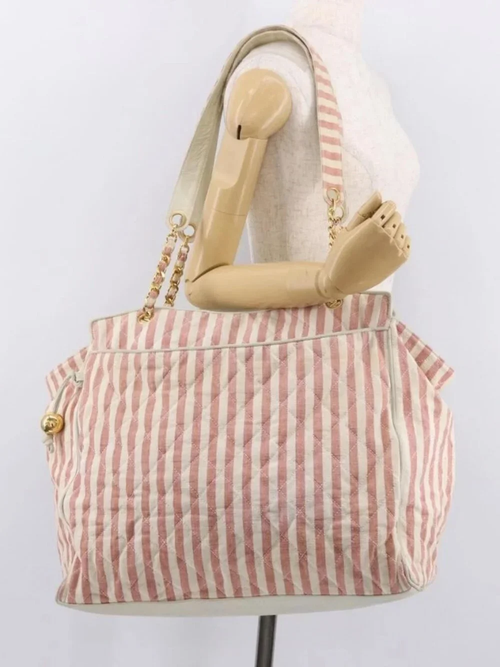 CHANEL Matelasse Shoulder Bag Canvas Pink Gold CC Auth 189308